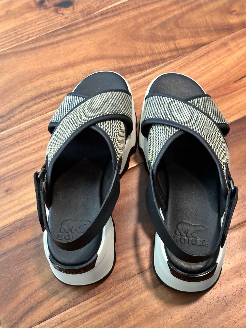 Kinetic Aura Slingback TXT Woven Platform Sandals - Picture 7 of 8